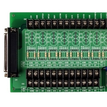DB-8225